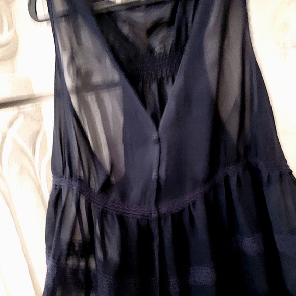 Top - Picture 4 of 7